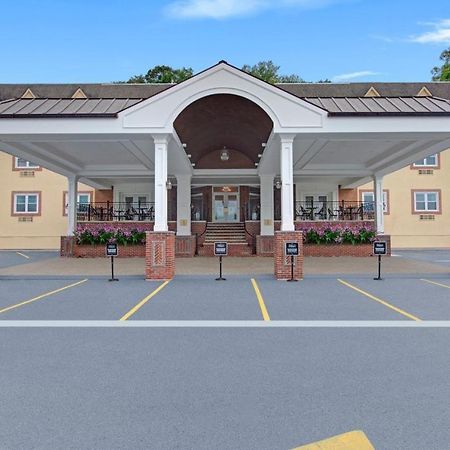 เดอะโรสลิน, ทาเพสทรี คอลเล็กชั่น บาย ฮิลตัน Hotel Roslyn ภายนอก รูปภาพ