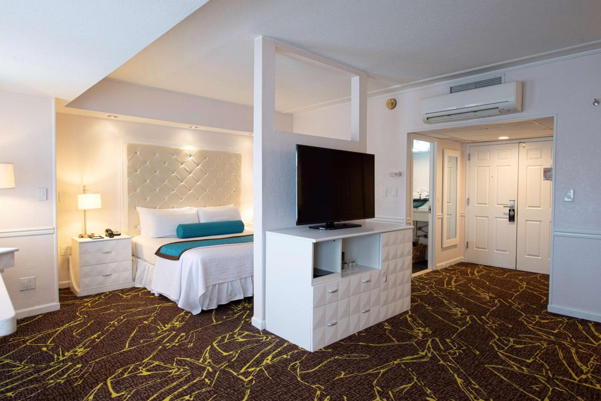 เดอะโรสลิน, ทาเพสทรี คอลเล็กชั่น บาย ฮิลตัน Hotel Roslyn ภายนอก รูปภาพ