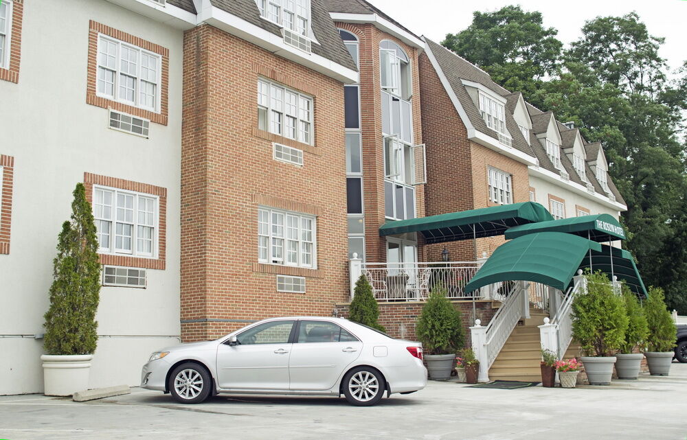 เดอะโรสลิน, ทาเพสทรี คอลเล็กชั่น บาย ฮิลตัน Hotel Roslyn ภายนอก รูปภาพ