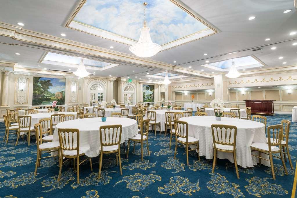 เดอะโรสลิน, ทาเพสทรี คอลเล็กชั่น บาย ฮิลตัน Hotel Roslyn สิ่งอำนวยความสะดวก รูปภาพ