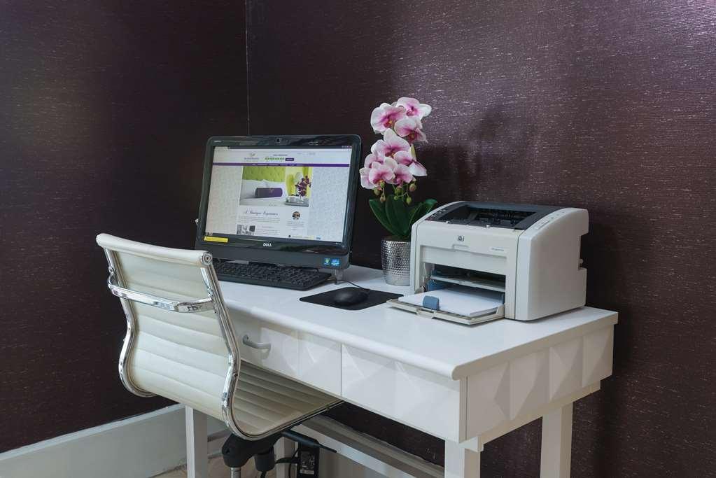 เดอะโรสลิน, ทาเพสทรี คอลเล็กชั่น บาย ฮิลตัน Hotel Roslyn สิ่งอำนวยความสะดวก รูปภาพ